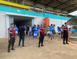 Polres Sintang Laksanakan Pengamanan Turnamen Sepak Bola Liga ASN 2025 Di Stadion Baning