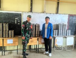 Babinsa 1204-15/Sekadau Hilir Pantau Distribusi Program Makan Bergizi Gratis