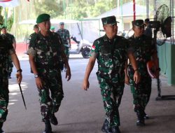 Tingkatkan Moril Dan Beri Arahan Prajurit, Kapoksahli Pangdam XII/Tpr Kunjungi Yonif 645/Gty