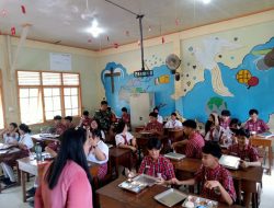 Babinsa Serda Kusairi Aktif Dampingi Pendistribusian Makan Bergizi Gratis Di SMP Santo Tarsisius