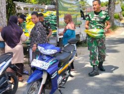 TNI Dukung Stabilitas Pangan Koramil 1202-03/Singkawang Tengah Gelar Penjualan Beras SPHP