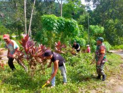 Koramil 1204-17/Nanga Taman Kerja Bakti Sebagai Wujud Kepedulian TNI Terhadap Lingkungan