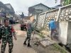 Tumbuhkan Semangat Gotong Royong Koramil 1204-20/jangkang Kerja Bakti Bersihkan Lingkungan