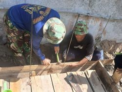 Satgas TMMD Ke-126 Kodim 1208/Sambas Lanjutkan Pembangunan Septic Tank MCK Sekolah Dasar