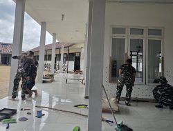 Anggota Satgas TMMD Kodim 1207/Pontianak Melaksanakan Pengecatan Masjid Nahdlatul Ulum