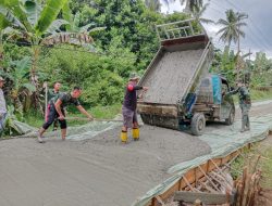 Semangat Gotong Royong Terus Di Lakukan Satgas TMMD Kodim1207/Pontianak Bersama Masyarakat Setempat 