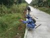 Anggota TMMD Kodim 1207/Pontianak Melaksanakan pembongkaran Papan Mal