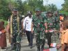 Warga Desa Ratu Sepudak Sambut Meriah Kedatangan Danrem 121/Abw Di Lokasi TMMD ke-126 Kodim 1208/Sambas