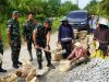Danrem 121/Abw Sambangi Warga Yang Bantu Angkat Material Rabat Beton Di Desa Ratu Sepudak