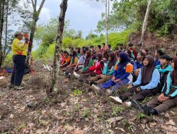 Saka Bhayangkara Polres Melawi Gelar Pembinaan Dan Latihan Refling Di Tebing Belakang Kantor TVRI Nanga Pinoh