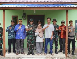 Danrem 121/Abw Kunjungi Rumah RTLH Milik  Mintoni Usai Upacara Penutupan TMMD Ke-126