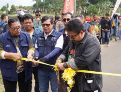 INFRASTRUKTUR NGABRET! KANG REY RESMIKAAN JALAN DI DESA CIPANCAR SEPANJANG 1,1 KM