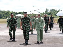 Kapolres Sintang Sambut Kedatangan Pangdam XII/Tanjungpura Di Bandara Tebelian