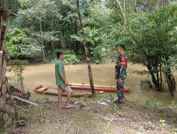 Patroli Pencegahan Bencana Alam Kodim 1209/Bengkayang Gandeng Warga Binaan Cek Daerah Rawan Banjir