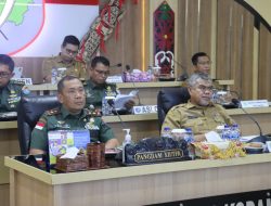 Pangdam XII/Tpr Ikuti Rapat Evaluasi Percepatan Pembangunan KDKMP Bersama Presiden