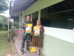 TNI Dan  Bulog Bersinergi Gelar Pasar Murah Di Kecamatan Mukok 