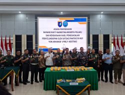 Danrem 121/Abw Dampingi Pangdam XII/Tpr Serahkan 21,9 Kg Sabu Dan 3 Tersangka Ke BNN Ungkap Jaringan Narkoba Lintas Batas