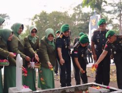 Dalam Rangka Peringatan Hari Juang TNI AD Ke-80 Tahun 2025 Korem 121/Abw Menggelar Ziarah Rombongan Sebagai Wujud Penghormatan Kepada Arwah Para Pahlawan
