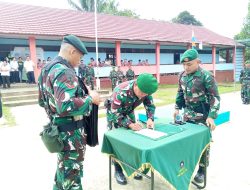 Dandim 1204/Sanggau Pimpin Upacara Serah Terima Simbol Peleton Beranting YWPJ Etape II Ke Etape III