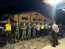 Kasatgas Preventif Polres Melawi Pimpin Patroli Bersinergi Dengan TNI Di Titik Rawan Jelang Nataru
