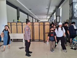 Sinergi Humanis Di Perbatasan Polsek Entikong Optimalkan KRYD Ops Lilin 2025