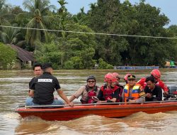 PAMAPTA I Polres Landak Pantau Debit Air Sungai Landak Bersama Lintas Instansi