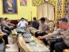 Dalam Suasana Penuh Keakraban Kapolres Pontianak Kota Dan Sultan Syarif Melvin Alqadri Menjaga Kamtibmas Bersama