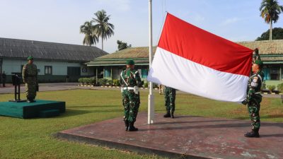 Kodim 1204/Sanggau Menggelar Upacara Bendera 