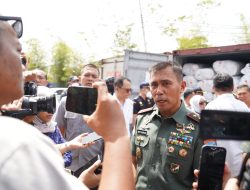 Hadir Di Konferensi Pers Penindakan Rotan Pangdam XII/Tpr Tegaskan Tak Ada Toleransi Bagi Penyelundupan Ilegal