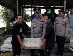 ‎Jumat Berkah Polres Sintang Berbagi Untuk Masyarakat