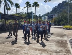 Babinsa Koramil Entikong Berikan Pelatihan PBB Dan Bela Negara Kepada Pegawai PPPK Baru Di PLBN Entikong