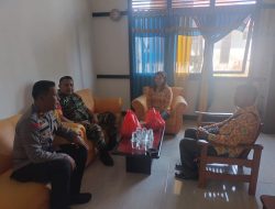 Kapolsek Simpang Dua Gelar Kegiatan Jumat Curhat Bersama Masyarakat Desa Semandang Kanan