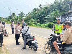 Operasi Keselamatan Kapuas 2026 Polres Melawi Sentuh Humanis Pengendara