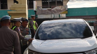 Dalam Rangka Ops Keselamatan Kapuas 2026 SiPropam Polres Ketapang Gelar Pengecekan Surat Kendaraan Dan SIM