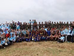 Program Gerakan ASRI Polres Ketapang Bersama Forkopimda Dan Pelajar Laksanakan Kerja Bakti Kebersihan Di Pantai Pecal