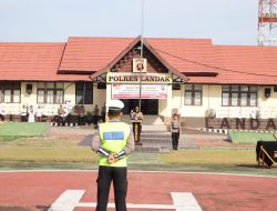 Polres Landak Gelar Upacara Sertijab Sejumlah Pejabat Utama Kapolres Tekankan Profesionalisme Dan Loyalitas