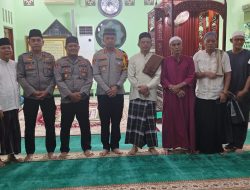 Kapolresta pontianak Laksanakan Subuh Keliling Sampaikan Himbauan Kamtibmas Di Bulan Suci Ramadhan