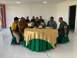 Dandim 1206/Psb Bersama Unsur Forkopimcam Sibau Hulu Ikuti Video Conference Dengan Wapang TNI Bahas Koperasi Desa/Kelurahan Merah Putih