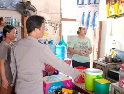 Patroli Siang Personel SPKT Regu III Sambangi Warga Desa Menjalin Untuk Jaga Kamtibmas