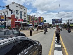 Polres Sintang Awasi Distribusi BBM Di SPBU Antisipasi Penumpukan Dan Panic Buying