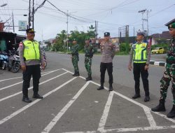 Sinergi Kodim 1206/Putussibau Amankan Pelaksanaan Sholat ID