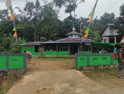 Wujudkan Kenyamanan Ibadah Kodim 1209/Bengkayang Gelar Karya Bakti Bersih-Bersih Masjid