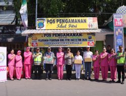 Kapolres Pematangsiantar Bersama Bhayangkari Cabang Cek Pos Ops Ketupat Toba 2026 Pastikan Arus Balik Lalu Lintas Lancar.