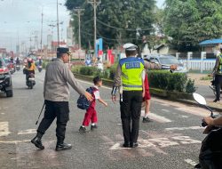 Kapolres Melawi Strong Point Dan Pengaturan Lalu Lintas Pagi