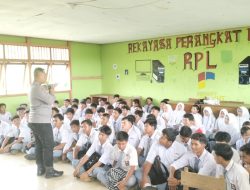 Polres Melawi Sosialisasikan Bahaya Narkoba Dan Judi Online Ke Pelajar SMK Bina Kusuma 2