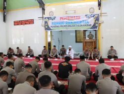Binrohtal Polres Melawi Perkuat Iman Personel Dapat Tausiah Manfaat Membaca Al-Qur’an