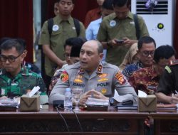 Menteri Kehutanan Pimpin Rakor Karhutla Di Kalbar Kapolda Kalbar Tegaskan Komitmen Penegakan Hukum Tanpa Pandang Bulu