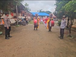 Sinergitas TNI-Polri Dan Instansi Terkait Amankan Pawai Hari Kartini Di Tanah Pinoh
