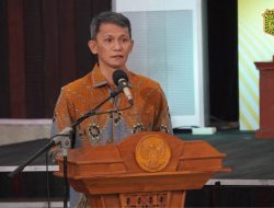 Kejati Kalbar Menerima PKBM Award 2026 Kajati Kalbar Resmi Jadi Bapak Asuh PKBM di Kalbar Dorong Solusi Komprehensif Atasi Anak Putus Sekolah