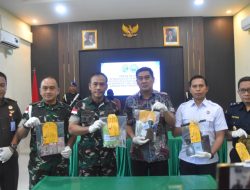 Gagalkan Penyelundupan 1.659 Butir Ekstasi Di Perbatasan Danrem 121/Abw Serahkan Pelaku Dan Barang Bukti Ke BNNP Kalbar